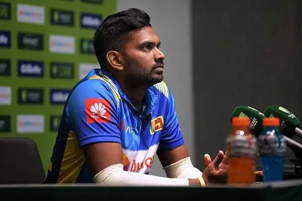  Bhanuka Rajapaksa on Virat Kohli Fitness