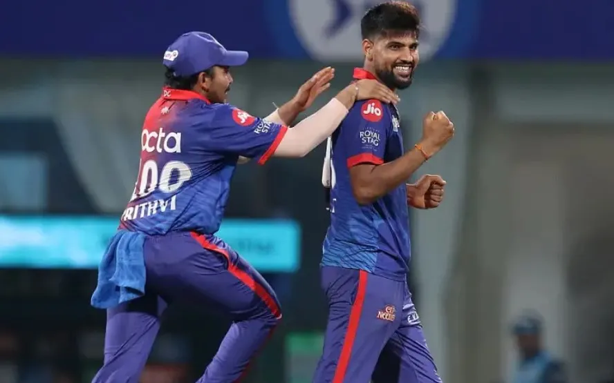 Lalit Yadav-Prithvi Shaw