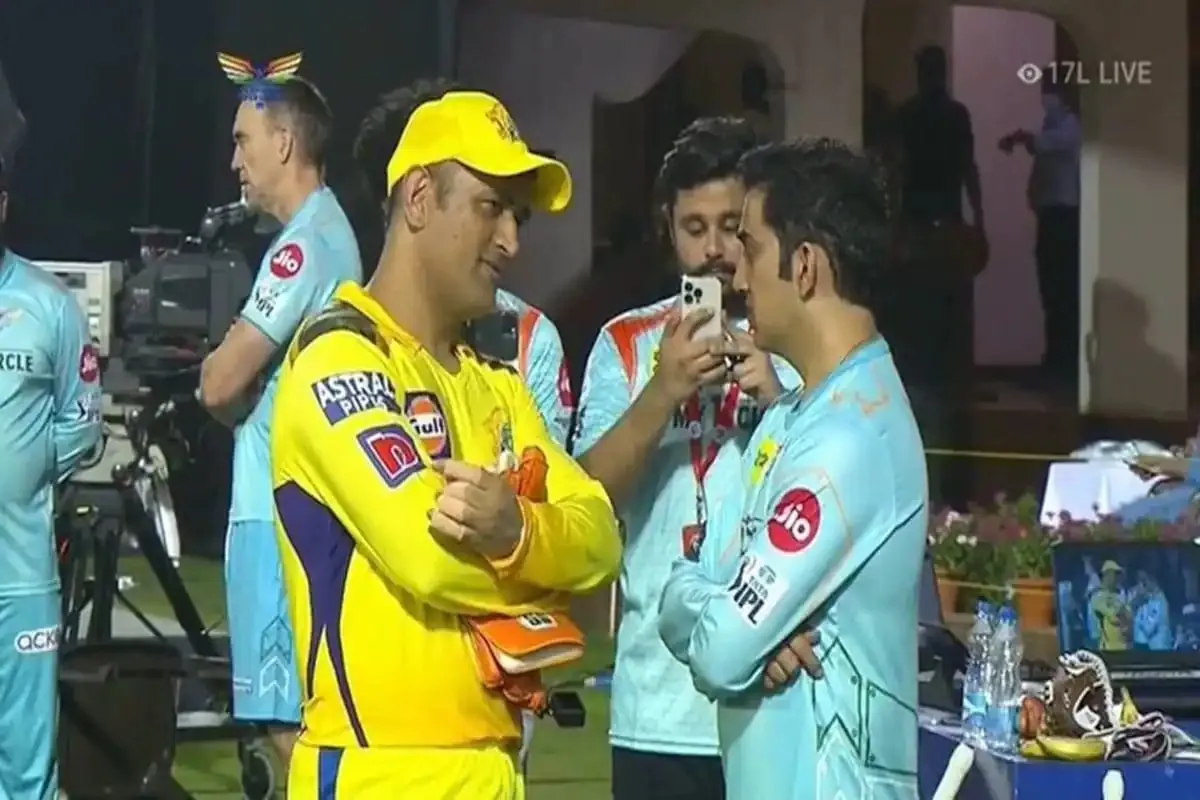  Watch Gautam Gambhir meet MS Dhoni video after Match