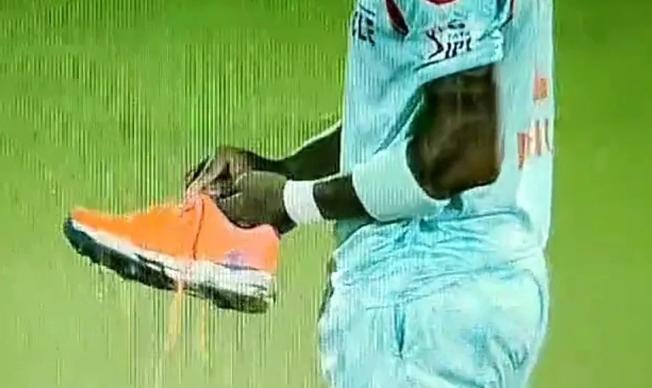  KL Rahul loses his shoe VIDEO