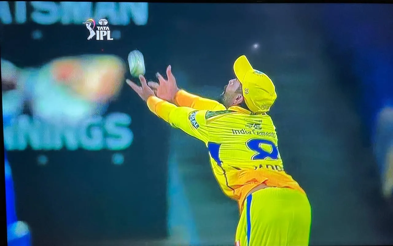  Ravindra Jadeja drops 2 catches vs MI
