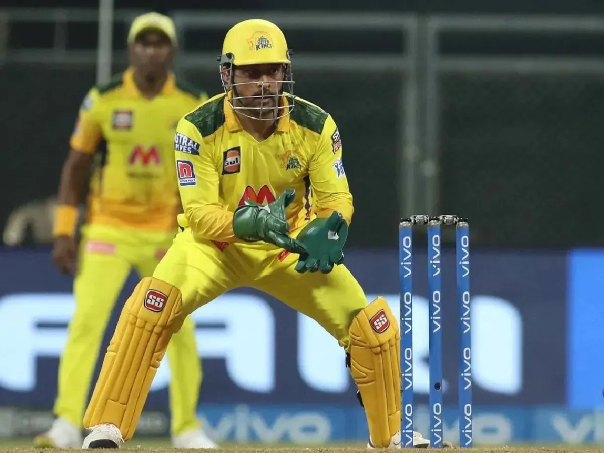 MS Dhoni stump
