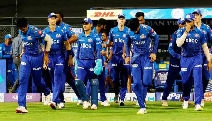 Mumbai Indians - Tymal Mills Replaced by Tristan Stubbs