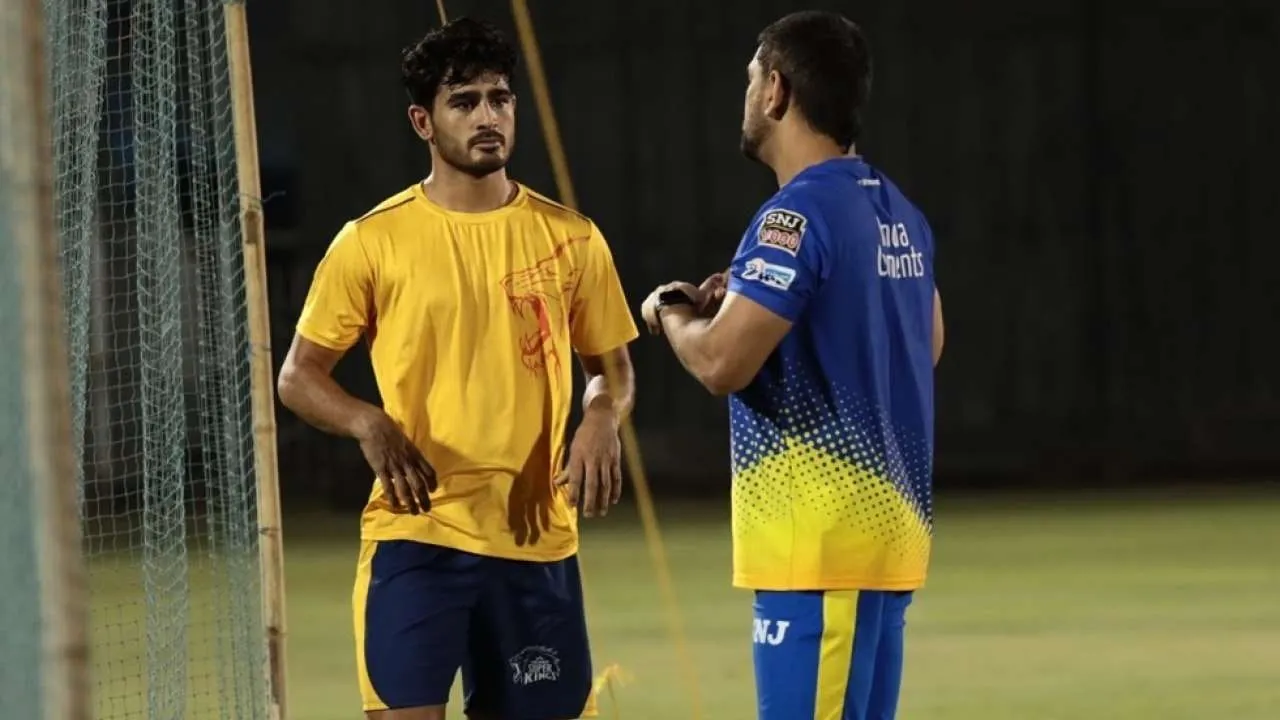  MS Dhoni on Mukesh choudhary