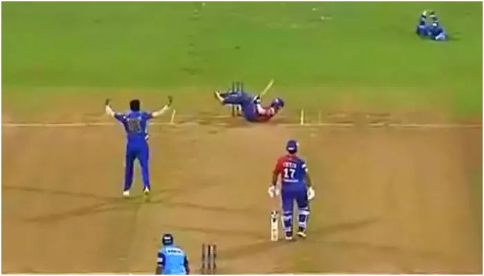  prithvi shaw and marsh jasprit bumrah