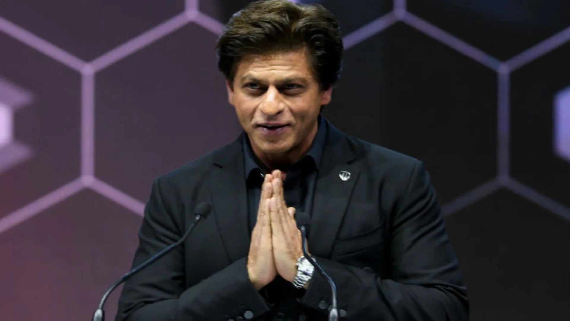Shah Rukh Khan becomes the owner of a women's cricket team