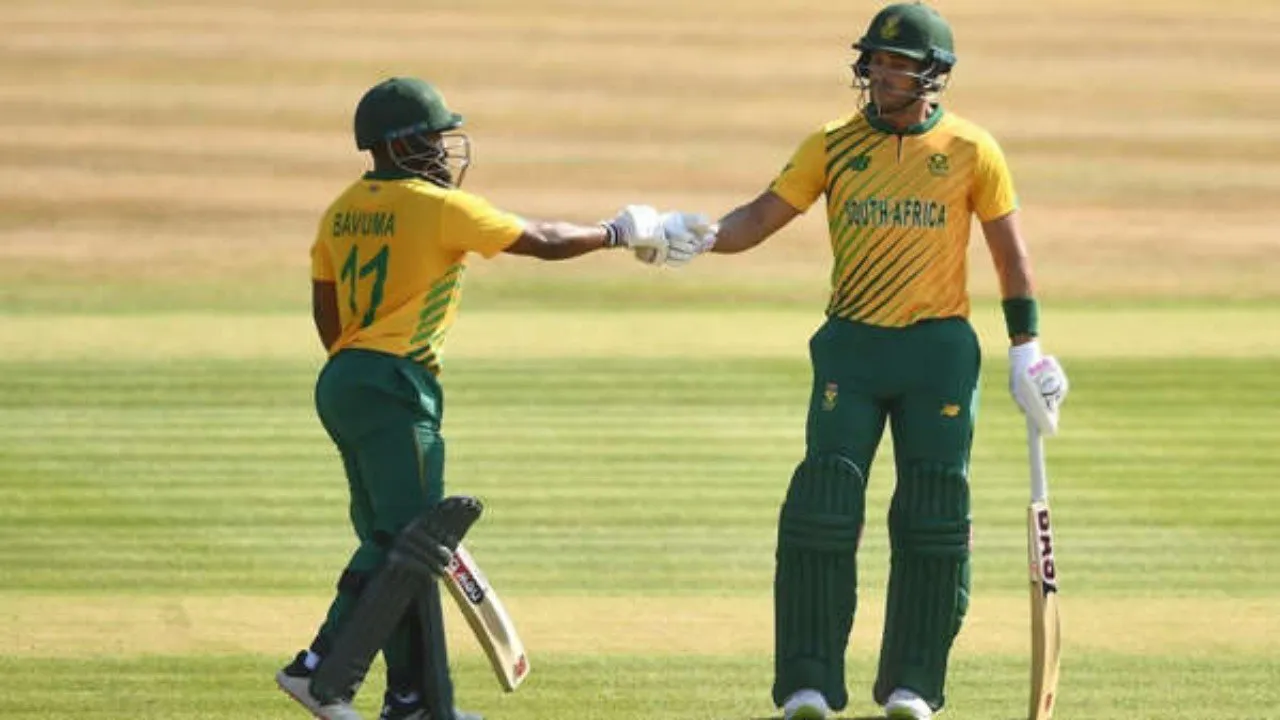 temba bavuma-Reeza Hendricks