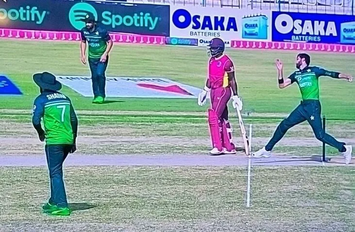  kyle meyers on shaheen afridi bowling
