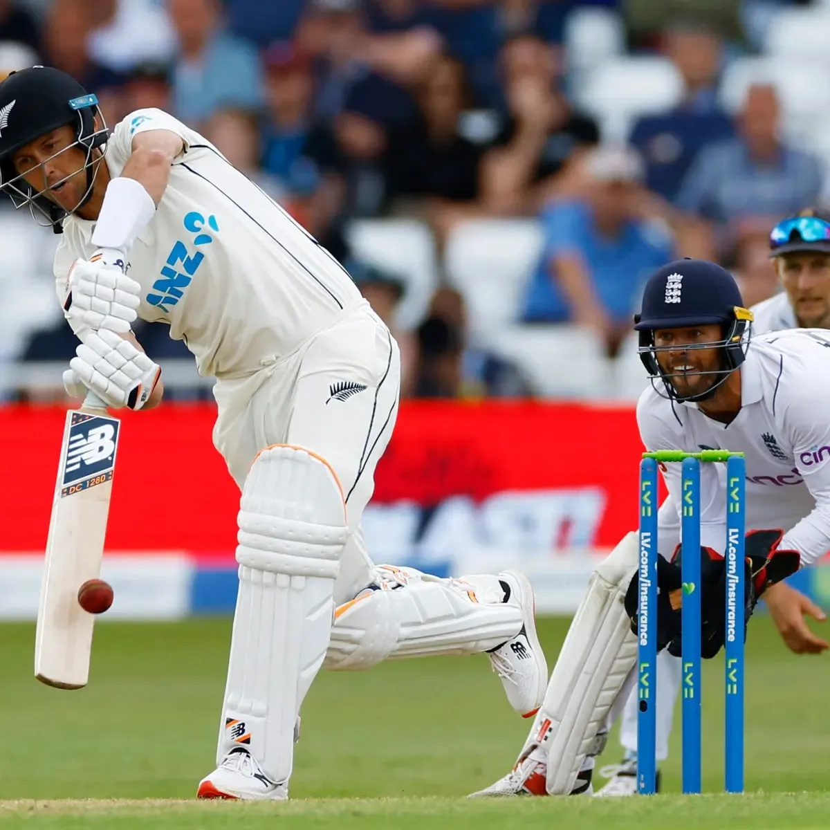 Trent boult equals muttiah muralitharan world record