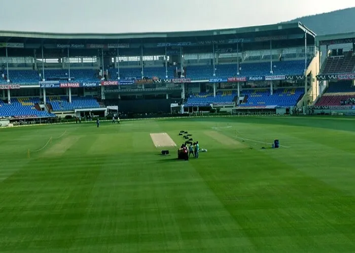 Dr. Y.S.R. ACA VDCA Cricket Stadium pitch report