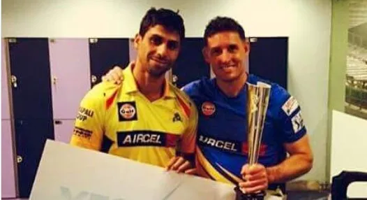 nehra hussey