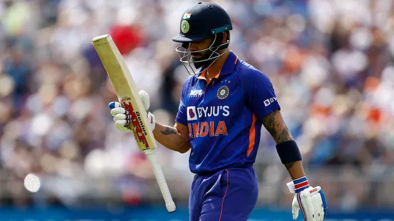 akash chopra on virat kohli