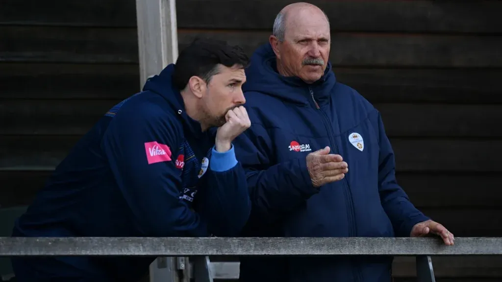 Dave Houghton- warned indian cricket team
