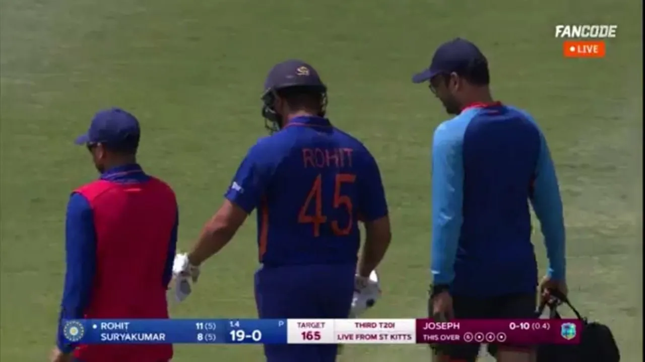  Rohit Sharma has walked off due to an Injury