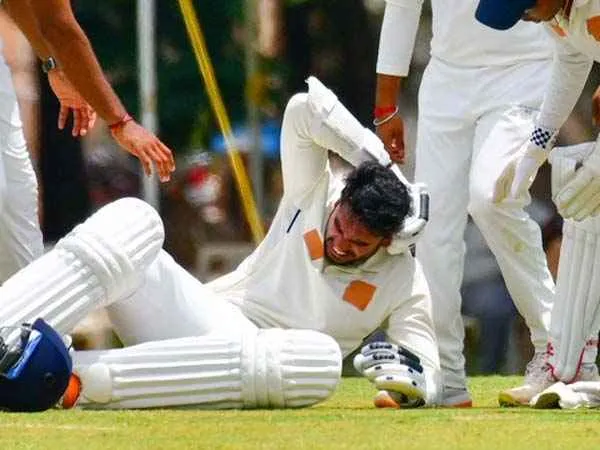 Venkatesh iyer injured by chintan gaja