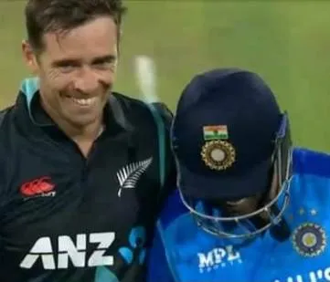 Tim Southee With Suryakumar Yadav