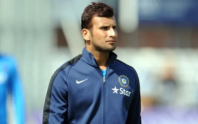 Ishwar Pandey- MS Dhoni