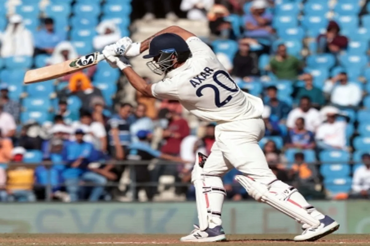 Axar Patel, Shami plunder runs as India score 400, take 223-run