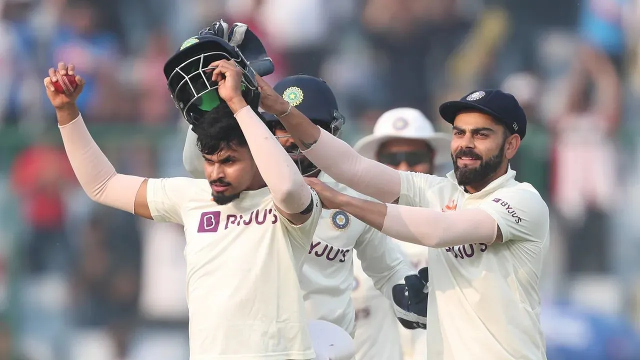 ख्वाजा की चाल पर भारी अय्यर की कलाकारी, सब रह गए हैरान, देखिए Video | Shreyas iyer catch stunned Usman khwaja india vs Australia border Gavaskar trophy | TV9 Bharatvarsh