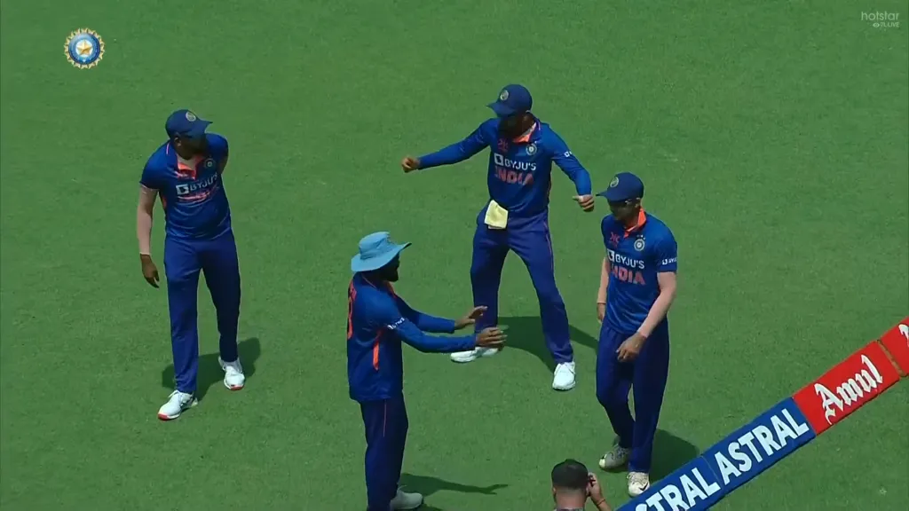 Virat Kohli Dance