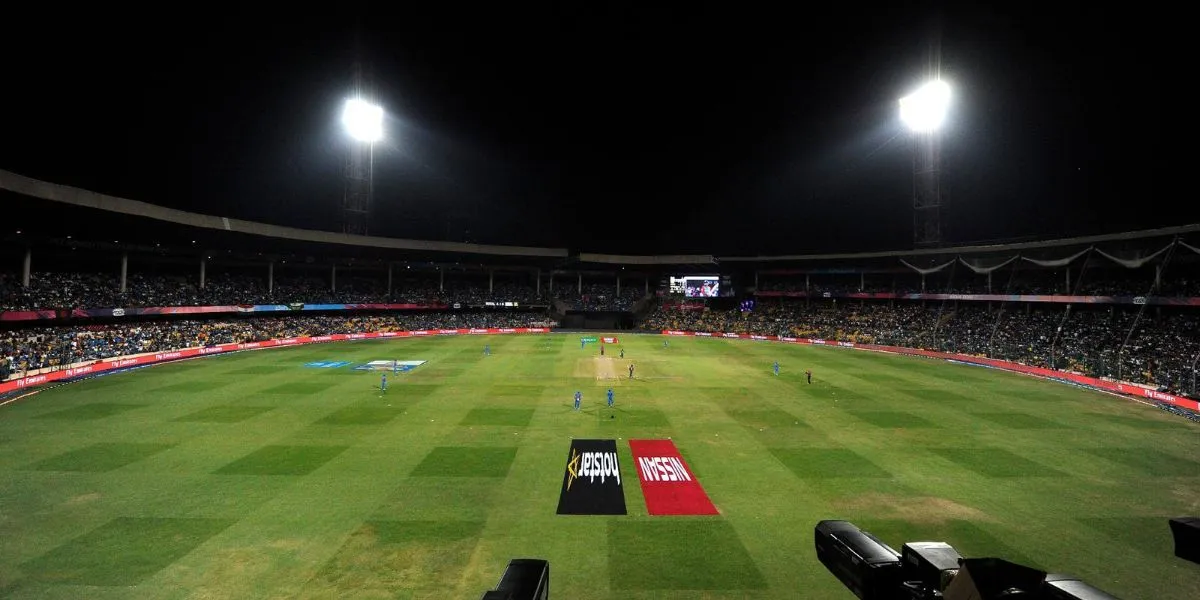 M. Chinnaswamy Stadium ( RCB vs MI)