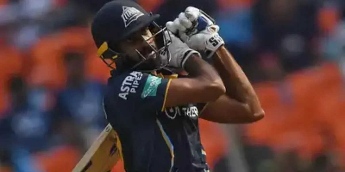 watch video Vijay Shankar hit hat-trick sixes to Shardul Thakur GT vs KKR