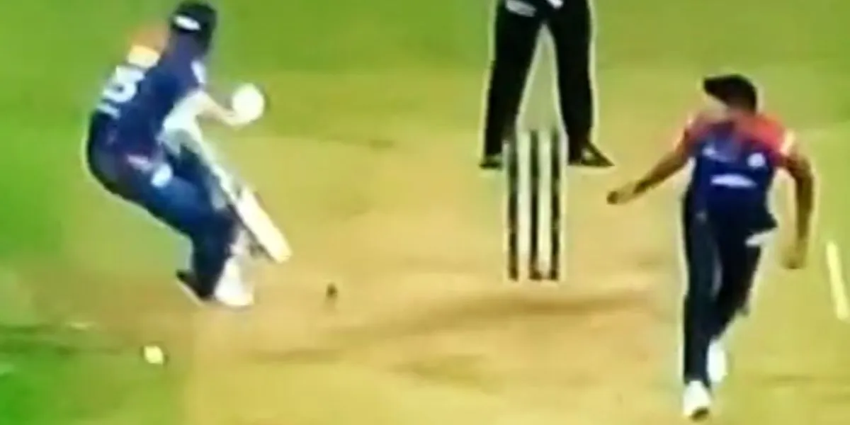 LSG vs DC IPL 2023: निकोलस पूरन के शॉट से बाल बाल बचे क्रुणाल पंड्या 