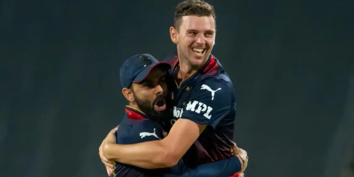Virat Kohli-Josh Hazlewood