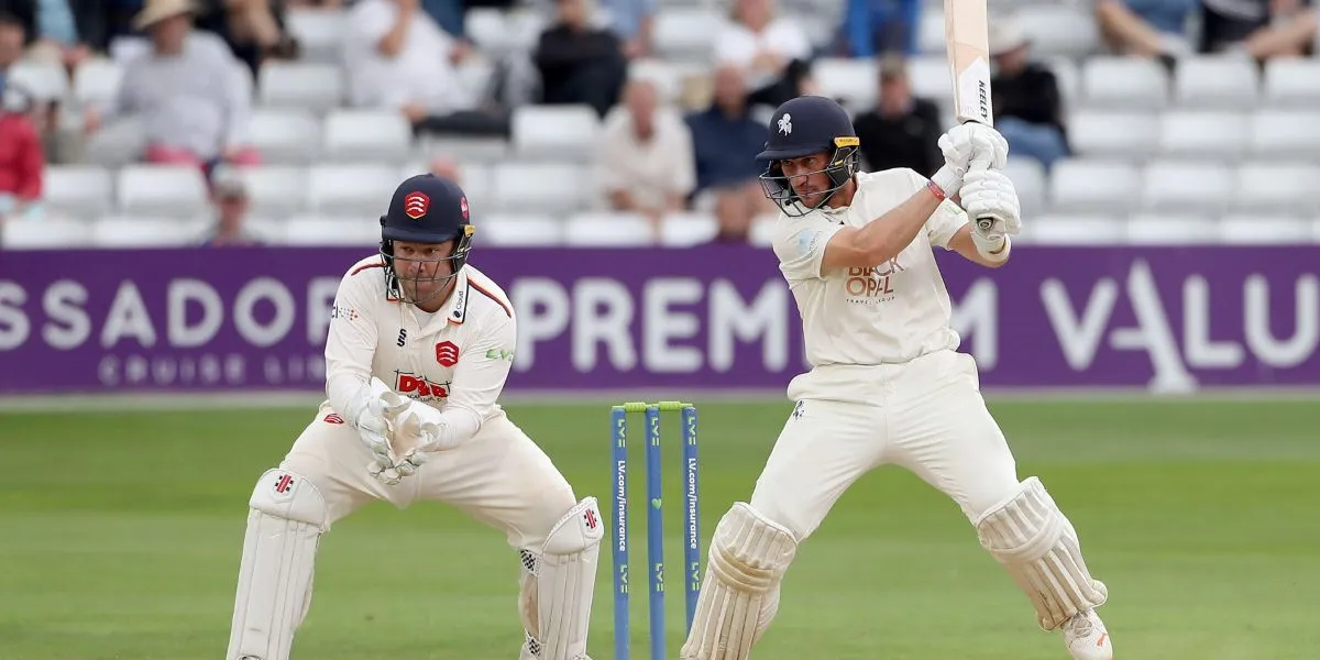 KENT vs ESSEX