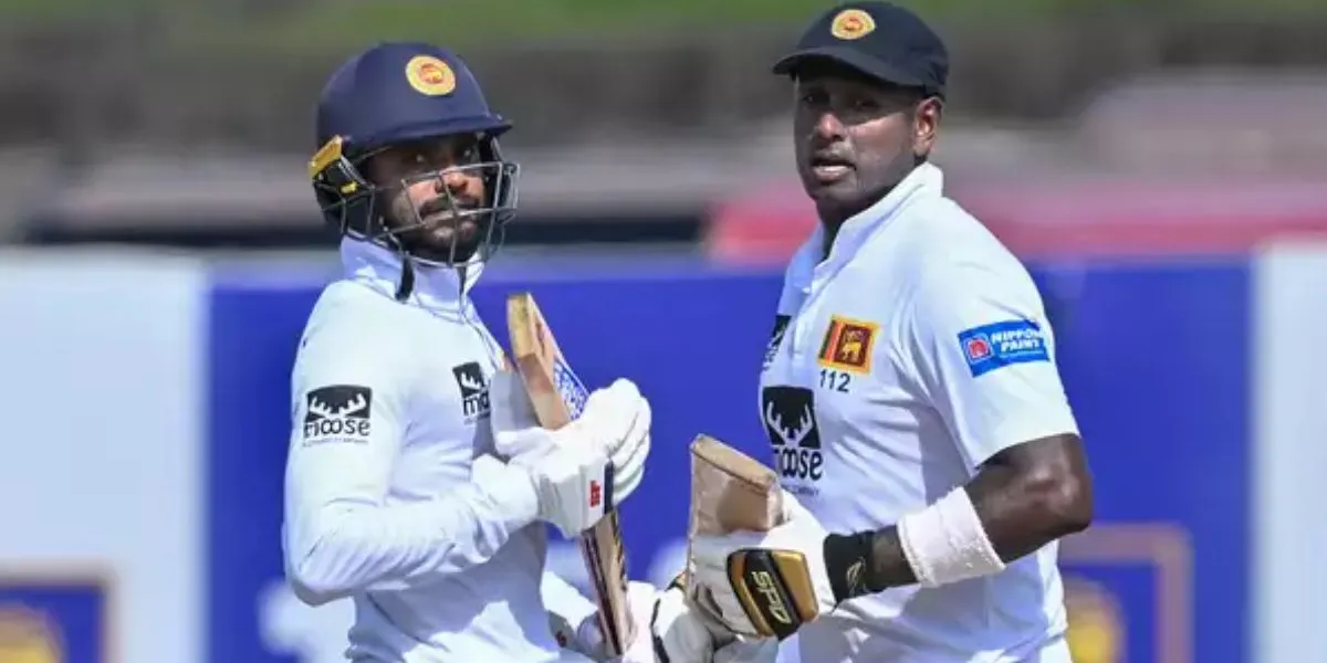 SL vs PAK-Angelo Mathews- Dhananjaya de Silva