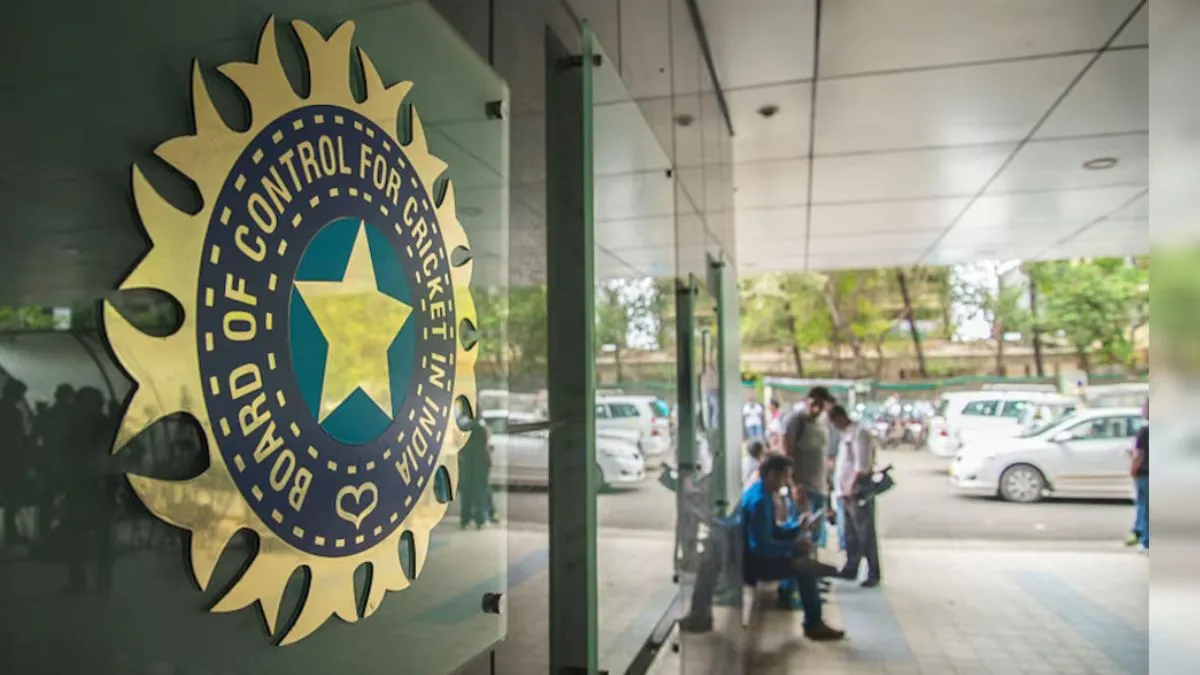 VIDEO: BCCI ने रची तगड़ी साजिश, पाकिस्तान को दी बैठने के लिए पॉटी वाली कुर्सियां, अब बौखलाया पड़ोसी मुल्क 3