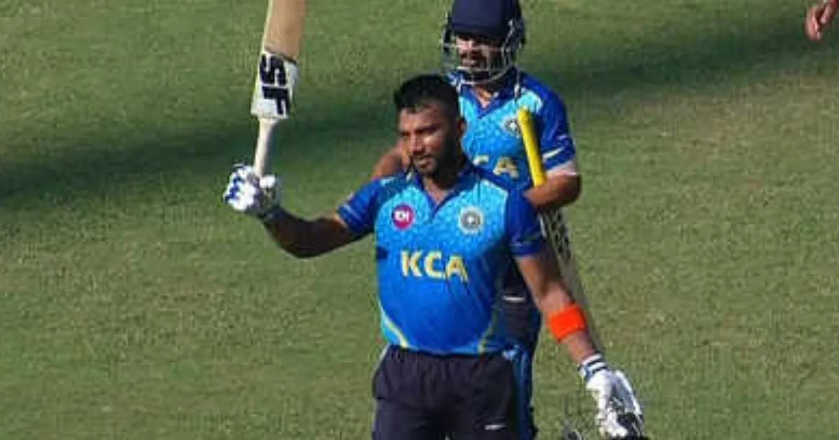 Ajit Agarkar , Vishnu Vinod ,Shreyas Iyer 