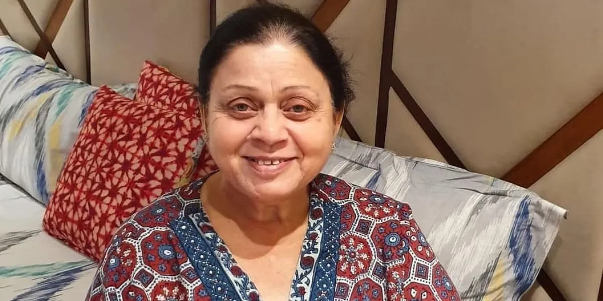 Virat Kohli mother
