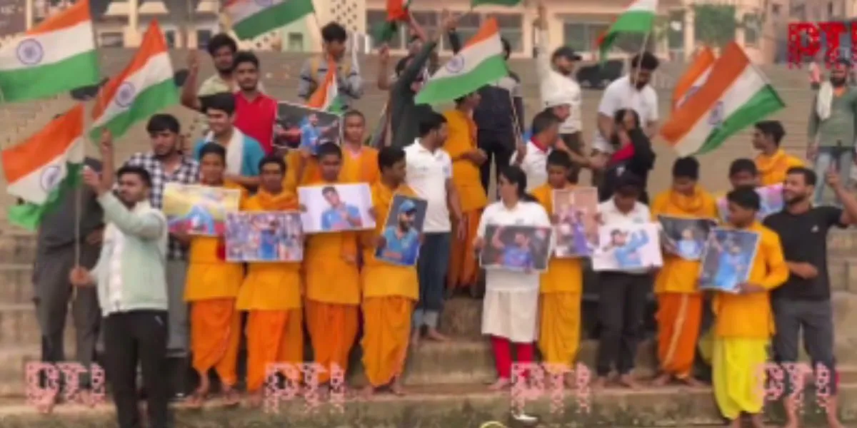 Special prayer for team india at Banaras ghat