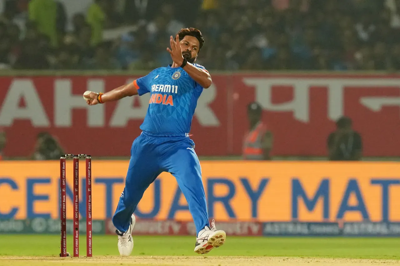 mukesh kumar t20