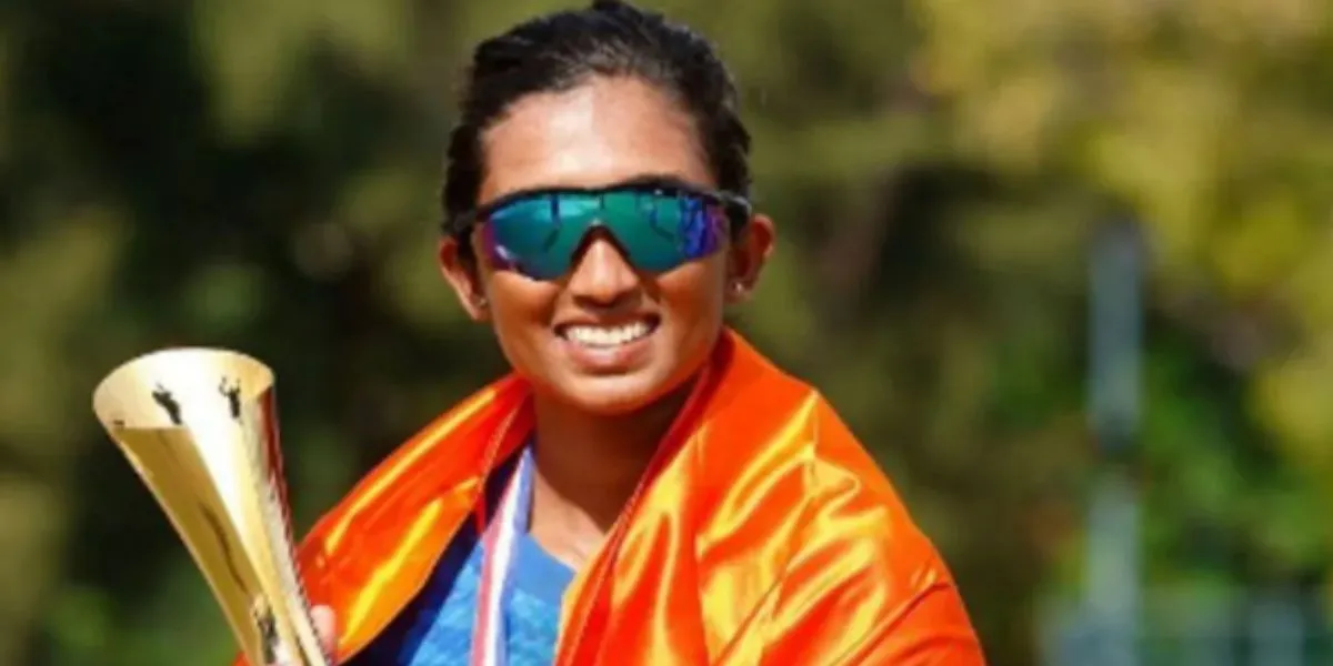  Vrinda Dinesh