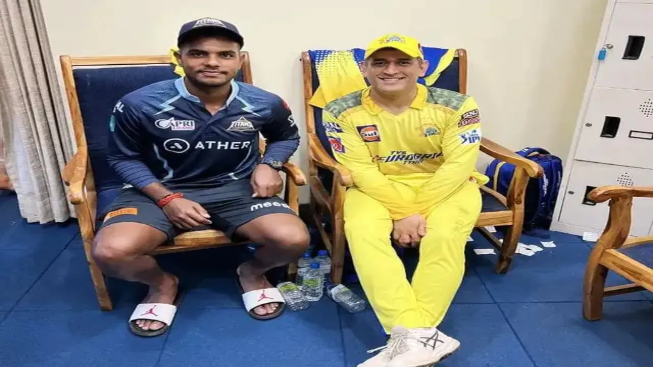 Yash Dayal With MS Dhoni