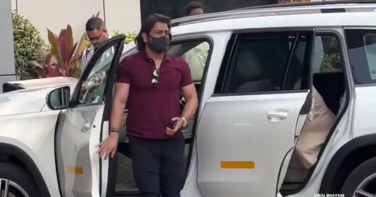 MS Dhoni , Anant Ambani, ipl 2024