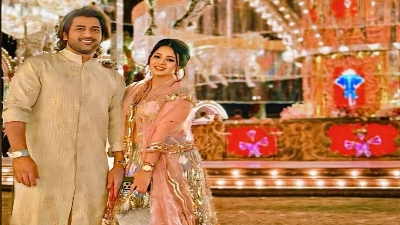 MS Dhoni's Wife Sakshi Dhoni