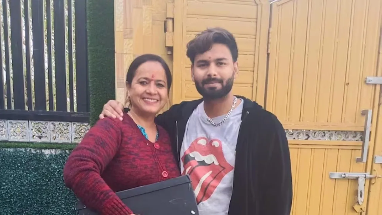 Rishabh Pant's Mother
