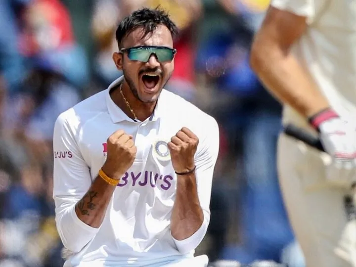 IND V ENG Axar Patel Took 5 Wickets In Debut Match Know Who Did This Before Them | IND V ENG: डेब्यू मैच में अक्षर पटेल ने लिए 5 विकेट, जानिए इनसे पहले किस-किसने किया ये कमाल