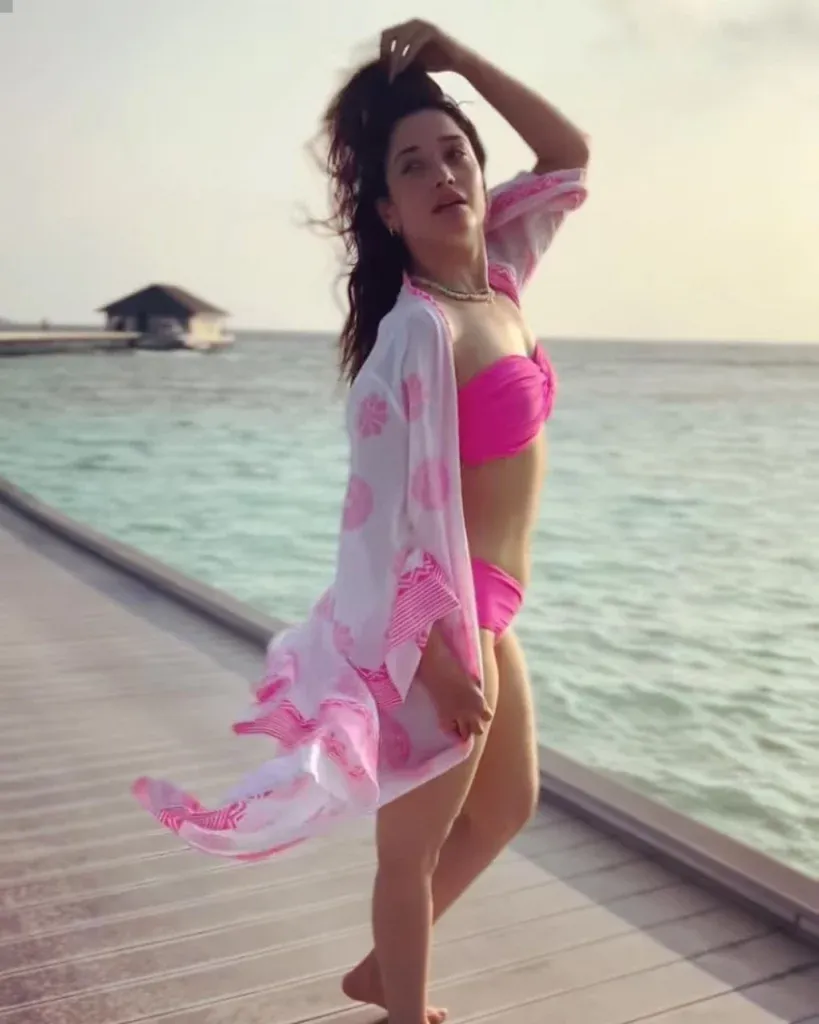 swimsuit look