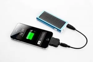 pl240708-solar_powered_chargers_for_mobile_phones_with_output_400_800ma