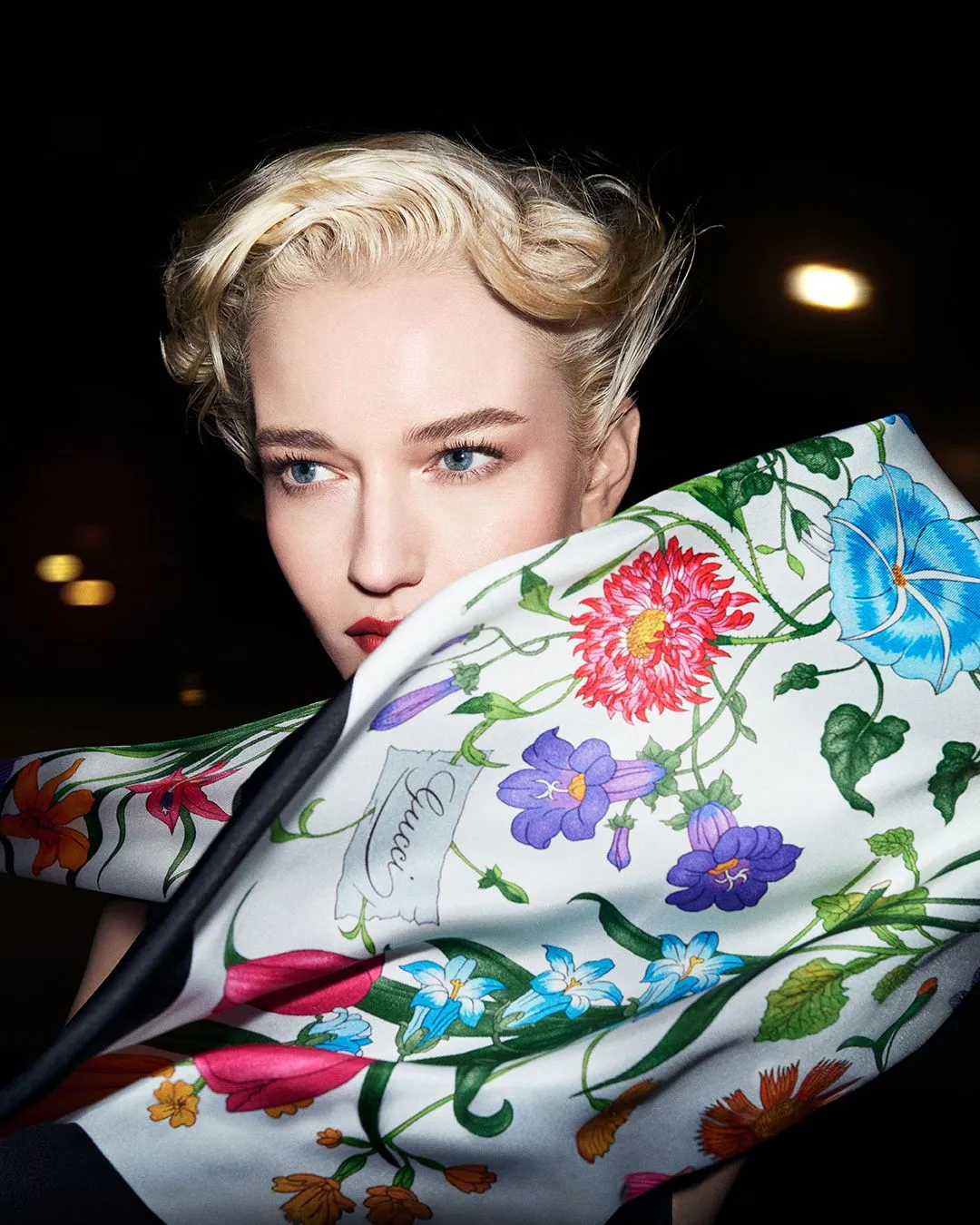 julia garner gucci art of silk