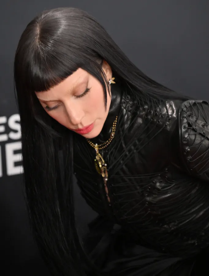 Jellyfish Haircut Trend: What It Is & How To Get It | BEAUTY/crew
