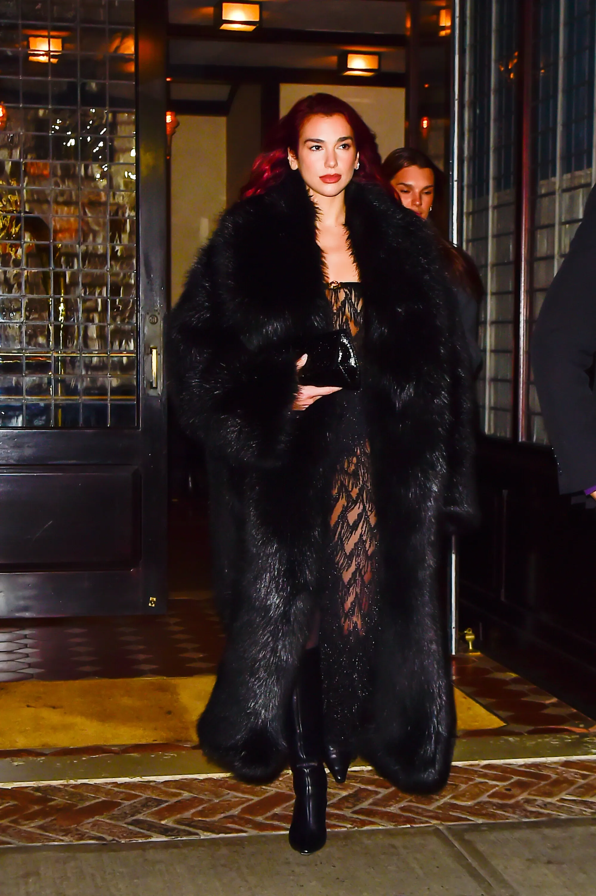 NEW YORK NEW YORK  NOVEMBER 28 Dua Lipa is seen in Tribeca on November 28 2023 in New York City.