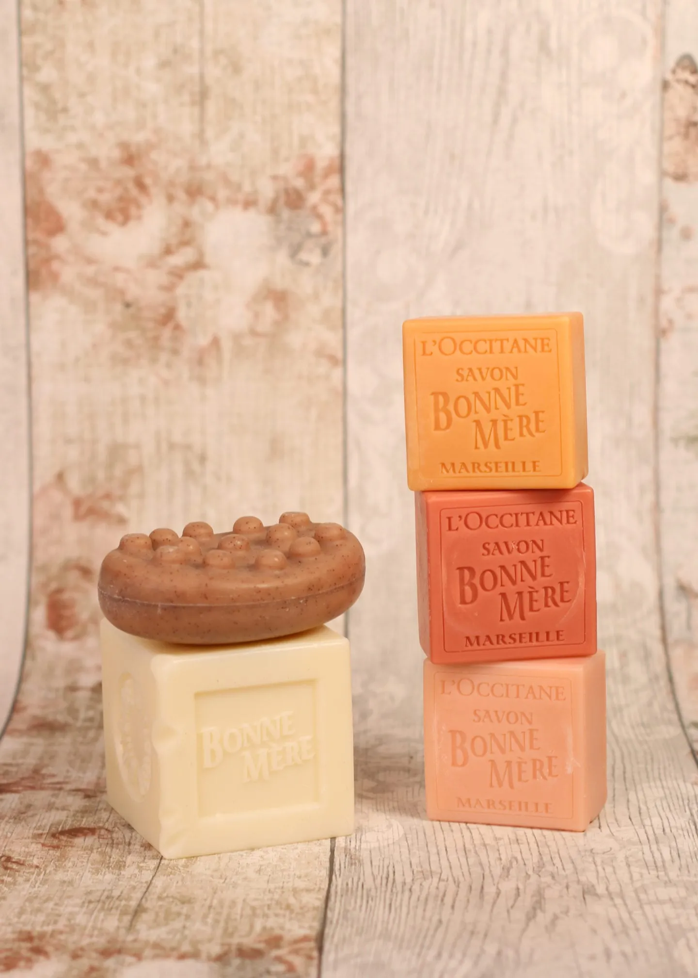 L'Occitane The Art of Soap Collection - Lovely Girlie Bits