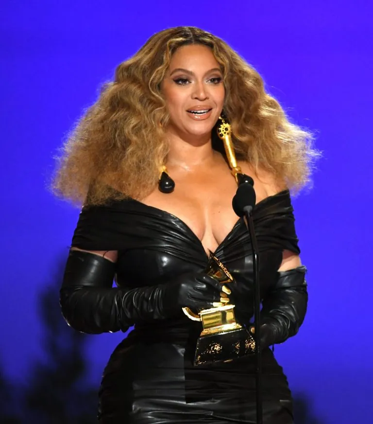 Grammy Awards 2021 Beauty Looks