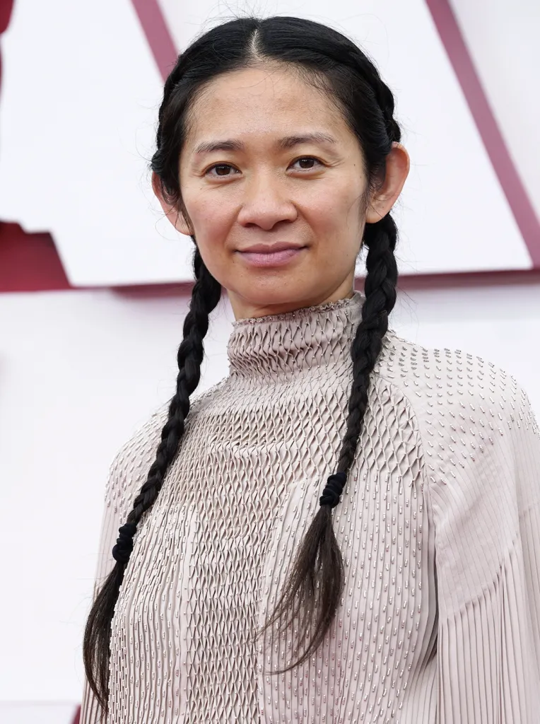 Beauty Looks At The Oscars 2021