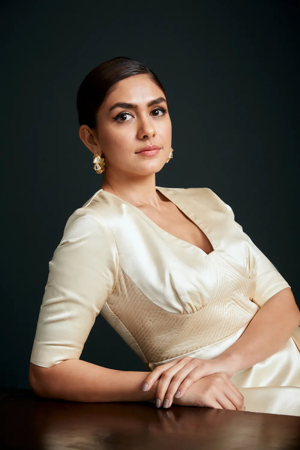 Mrunal Thakur_Reel Life Vs Real Life